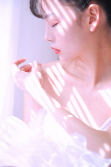 系统让我开女装店