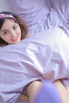 穿越后,美少女竞相给我送钱