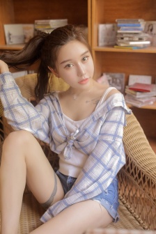 吾妻姿色甚佳