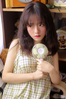 恋恋红尘滚滚