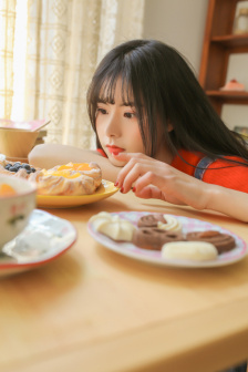 姑奶奶会玄学?京圈大佬排队求卦